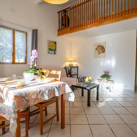 Holiday home Magali - Hye550 By Interhome